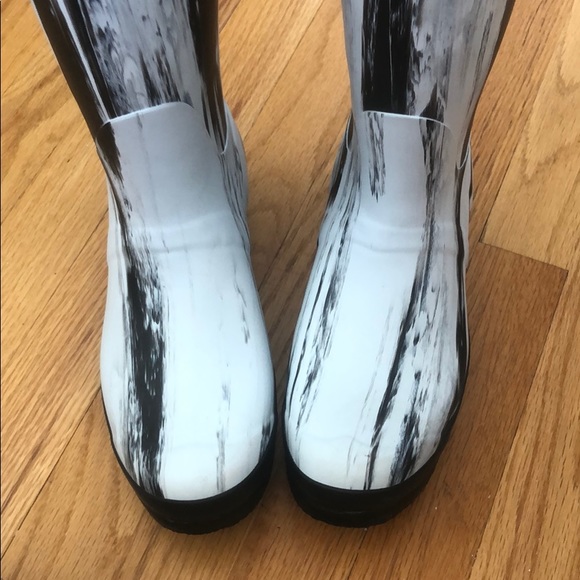 HUNTER BOOTS UNISEX MARBLE 7 MALE 8 FEMALE - Picture 4 of 13